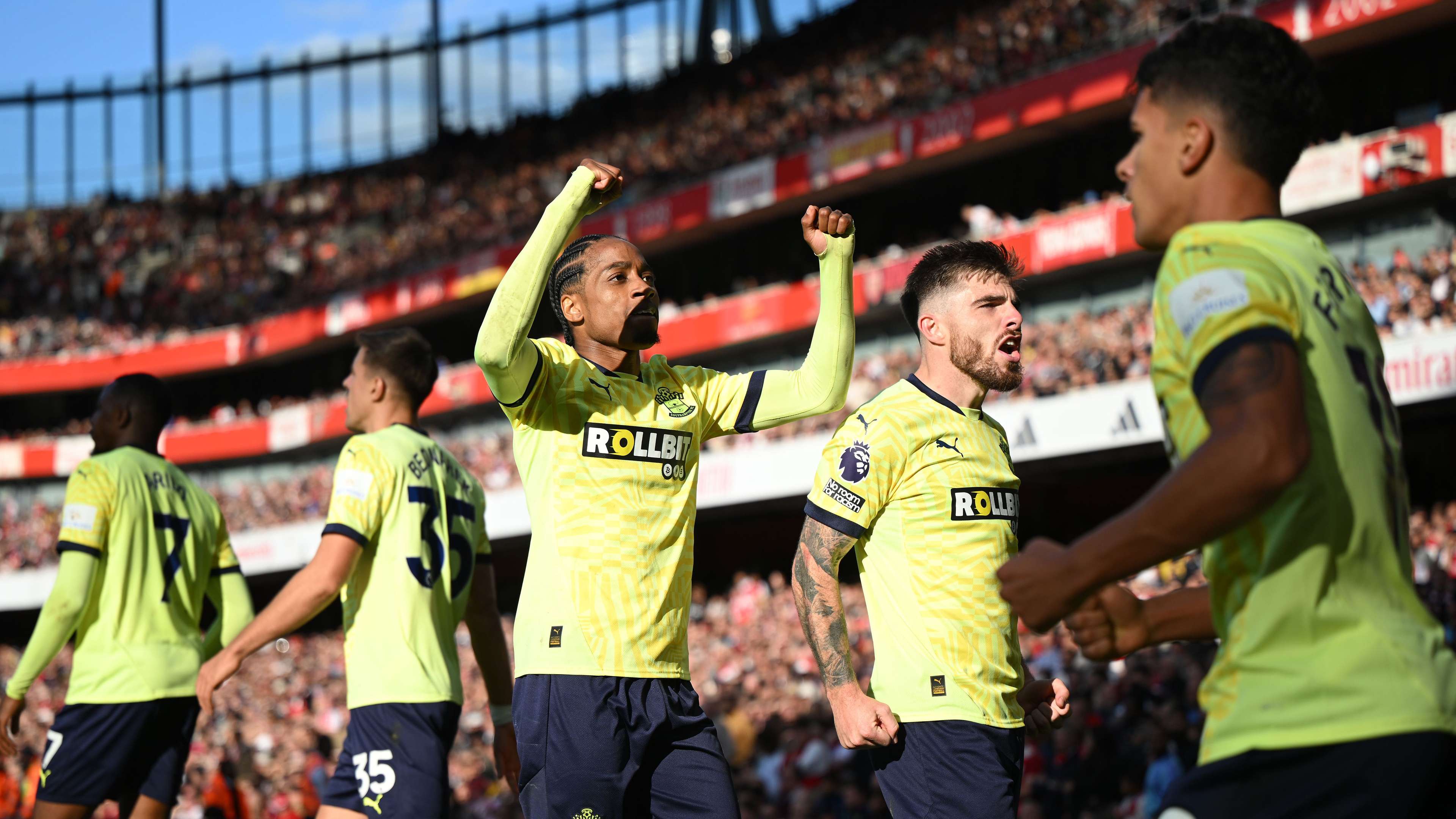 决赛中脱颖 决赛中脱颖